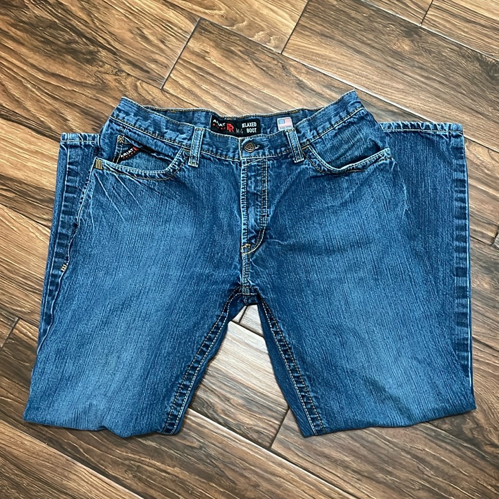 ARIAT  FR MEN’S JEANS SIZE 35/32, M4 RELAXED BOOT